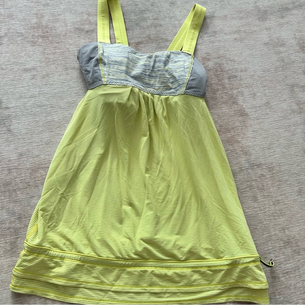 Lululemon Back on track yellow and grey tank size 4